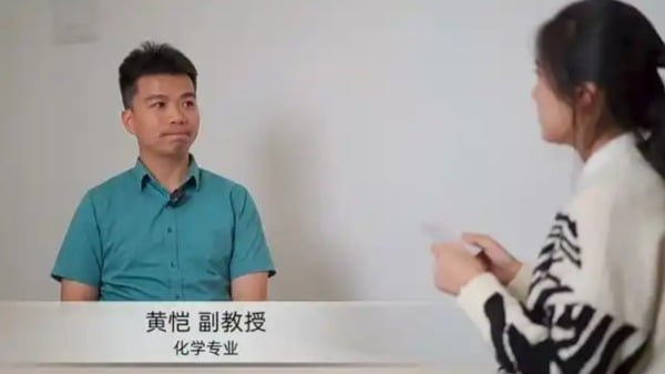 㶫ɫѧԺڻ