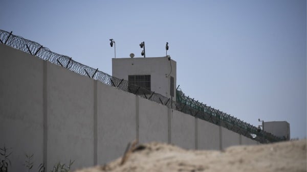 新疆地区一座被认为是“再教育营”的集中营建筑,其中关押的大部分是穆斯林少数民族。