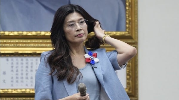 台湾国民党新任主席郑丽文,其胜选被BBC解读为国民党内部“非典型国民党员”崛起。