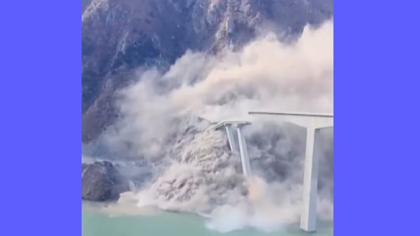 1111գĴʡݵĺشͻȻ׹С