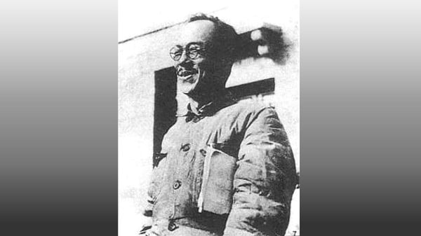 专案组内部运作机密:周恩来如何批示、康生如何逼供?