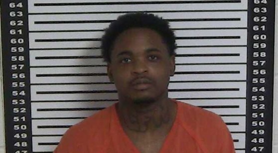 美国3囚凿墙用床单越狱 1人涉谋杀未遂犯仍在逃