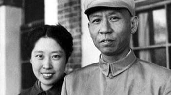 ������  ������