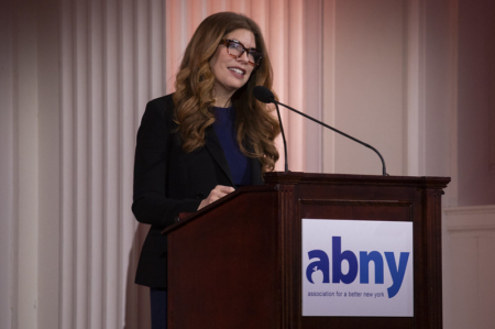 ������鳤���������ڡ����õ�ŦԼЭ�ᡱ��ҵ��ͻ����´ʡ�