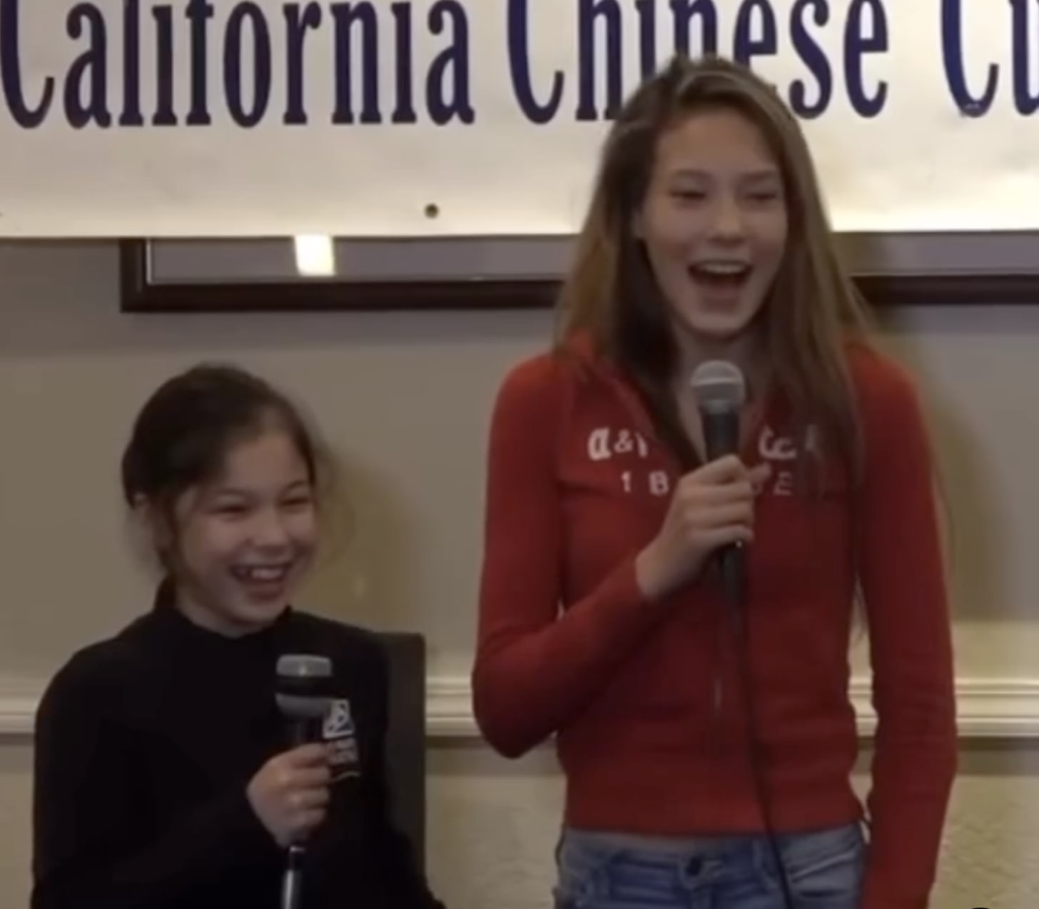 两位冬奥少女冠军,和她们的两个祖国