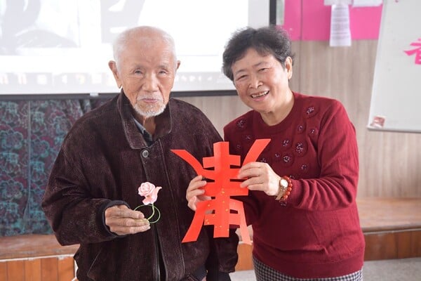 ̨�廨�������С��ͳ����ղ������ʦ�������ػ�վ�����ڻ�У�����90�����ϵĳ��ߡ��١��ּ�ֽ���й�����Ʒ��