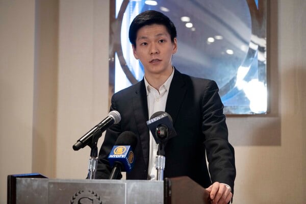 ����������ԱJared Ren