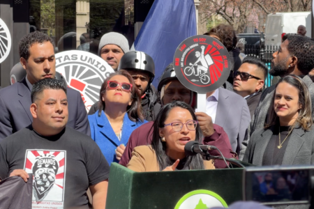 ����������ƻ�����Workers Justice Project��ִ�����ι϶�����Ligia Guallpa���ڻ���´ʡ�