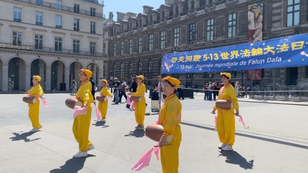 2026��5��1�գ��������ַ��ִ�ѧԱ�ڰ������ʼҹ���㳡��Place du Palais Royal����ף5��13���編�ִ��պ����־��ʦ�����������Ԫ��