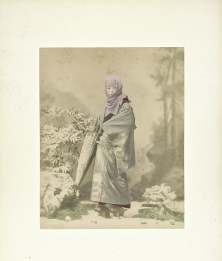 ��������װ�ĸ��ˡ���A Woman Wearing A Winter Clothes������The New York Public Library Digital Collections��