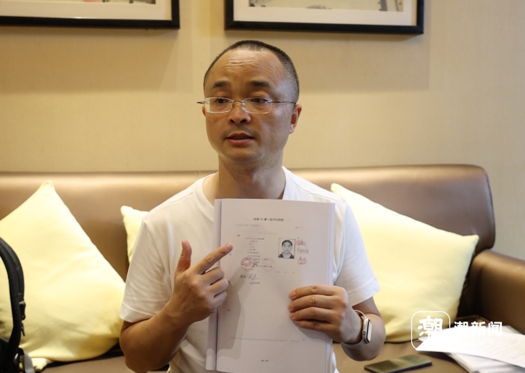 开庭前一天,唐时达接受潮新闻记者采访。记者张迪摄