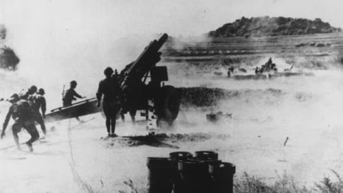 八二三炮战中,国军炮兵向共军发炮还击