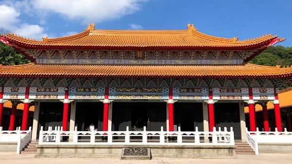 台湾桃园虎头山风景区的桃园孔庙大成殿